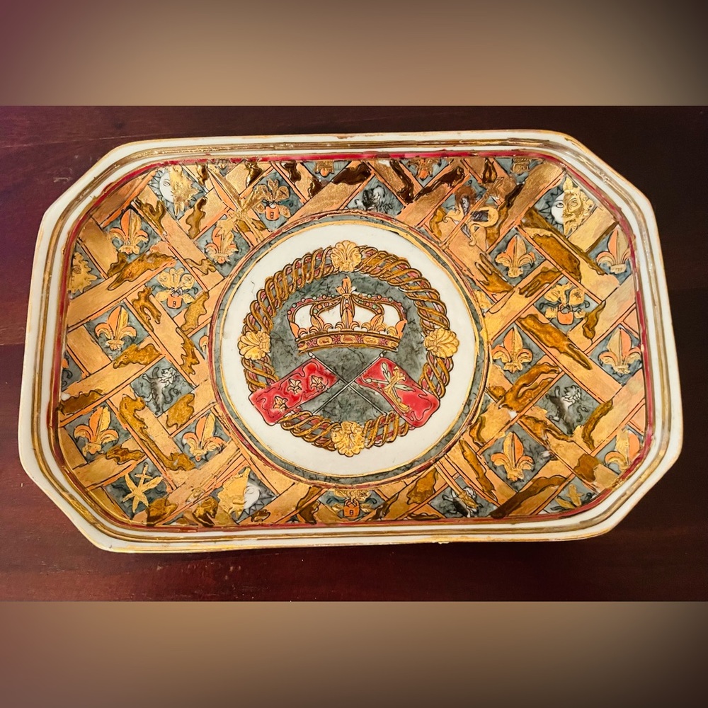 Adorable Vintage Toyo Made In China Porcelain Decorative Plate, Pristine Shape